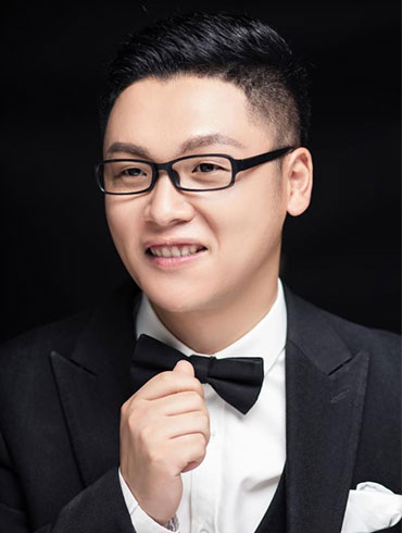董李斌 