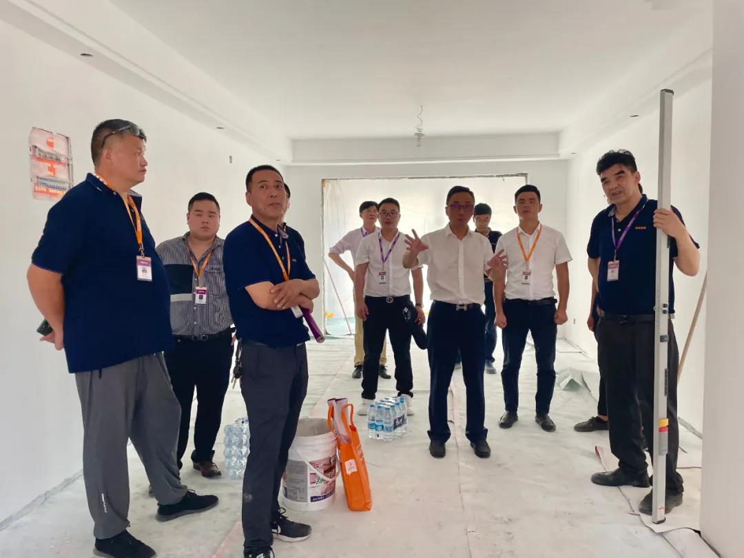 杭州裝修公司領(lǐng)導巡查工地