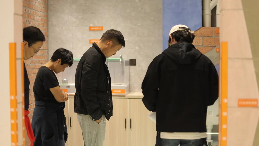 杭州裝修公司銘品裝飾透明家裝節(jié)現場